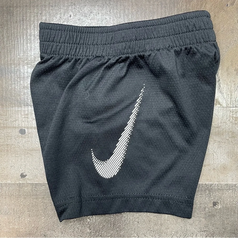 Nike Athletic Boys Short size 2T